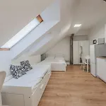 Flat Near Castle Stylish & Prime Location 1 *