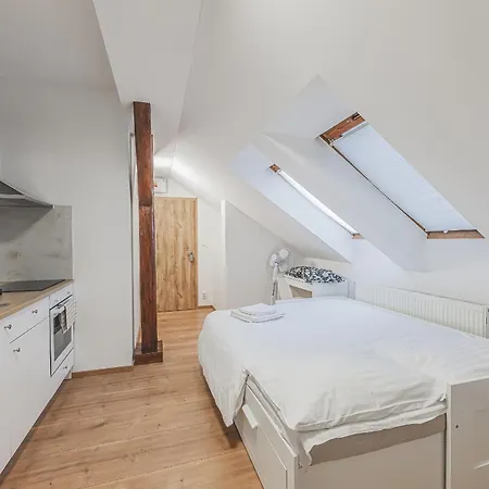 Prague Castle Area Flat, 2 Double Beds Daire *