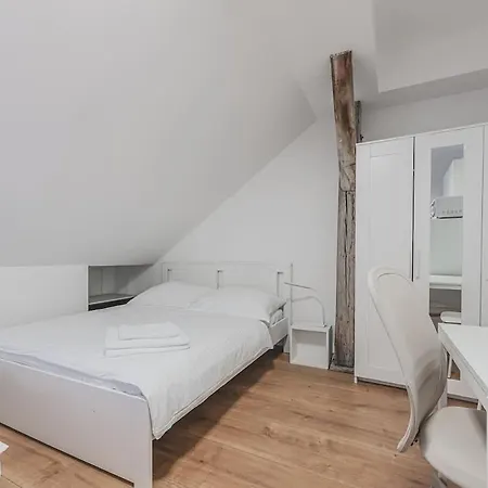 Prague Castle Area Flat, 2 Double Beds Prag